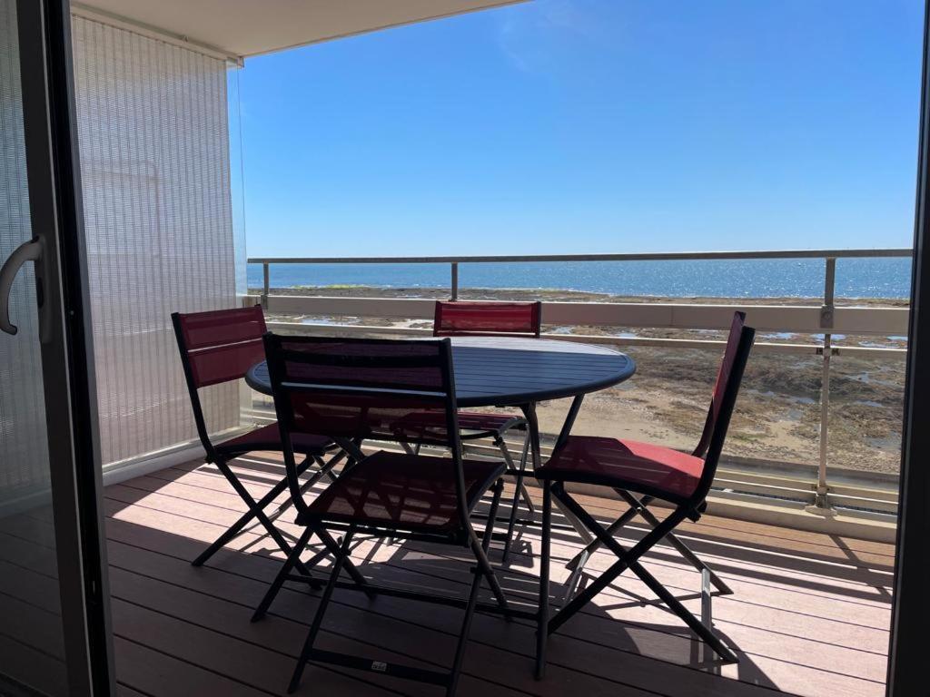 Large Studio Direct Access To The Beach Pornichet Extérieur photo